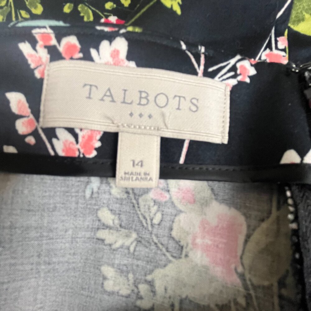 Talbots Pencil Skirt Size 14 Black Pink Green, Floral Print, Unlined - Picture 5 of 6